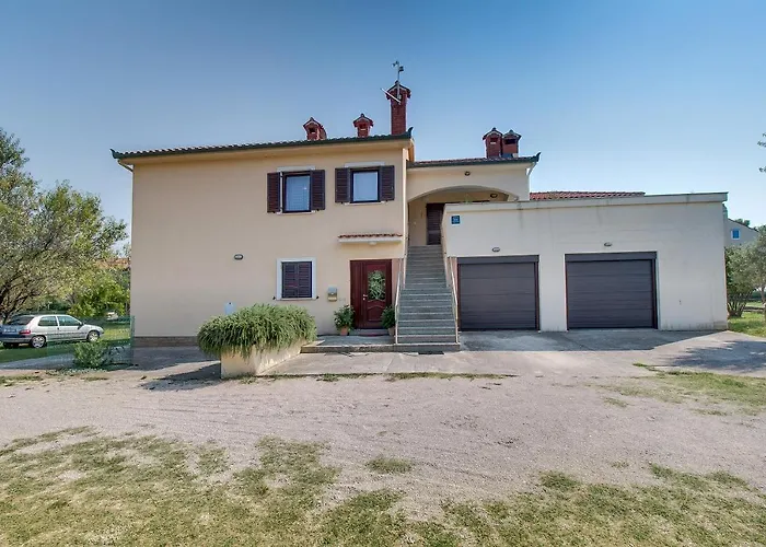 With Parking Space Nerezine, Losinj - 12149 *