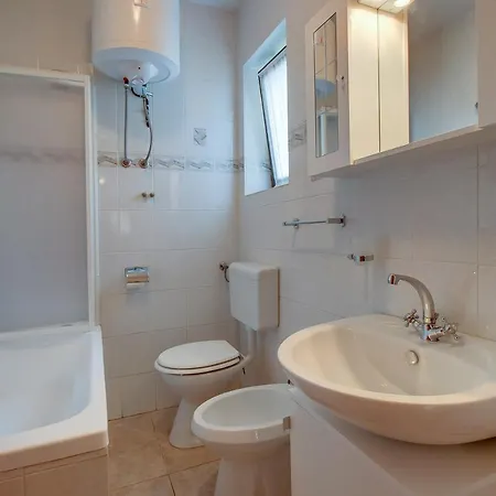 With Parking Space Nerezine, Losinj - 12149 * Nerezine