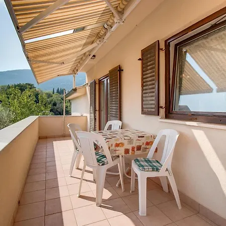 With Parking Space Nerezine, Losinj - 12149 Lägenhet