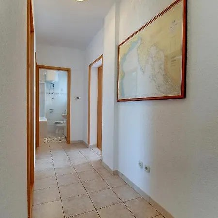 Apartment With A Parking Space Nerezine, Losinj - 12149 *