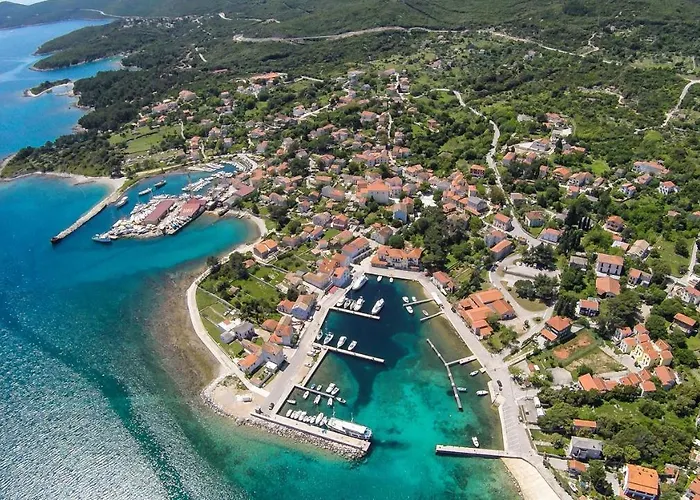 With Parking Space Nerezine, Losinj - 12149 Appartement *